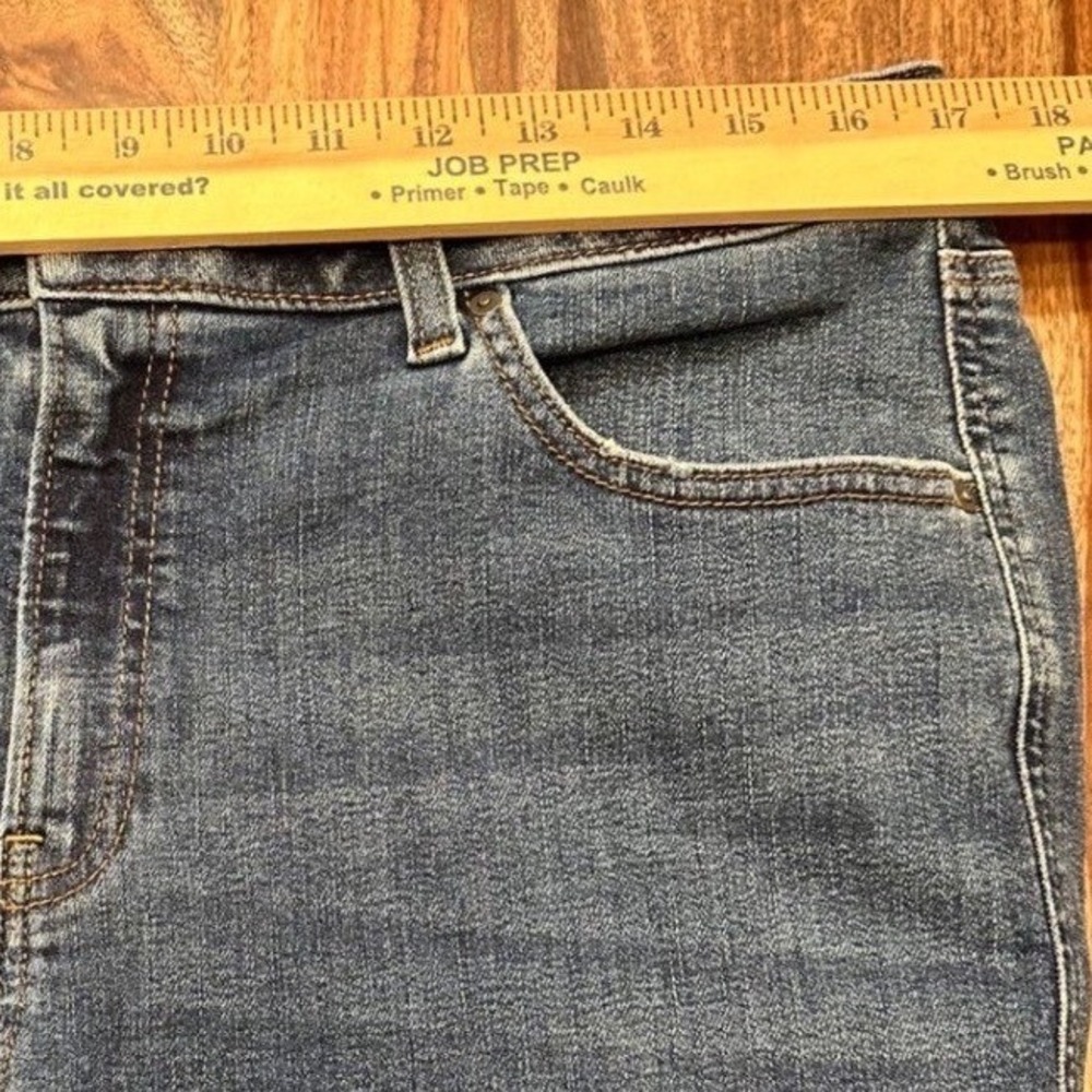 Chico's Define Me Denim Straight Leg Ankle Jeans Size 14R Blue Wash - Picture 7 of 8